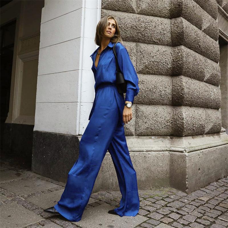 Модные комплекты из двух предметов с брюками 2022 — фото 3