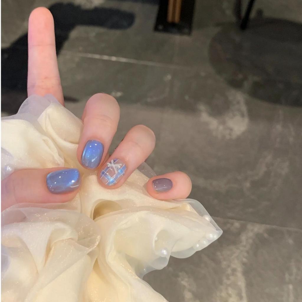 Hand-painted polka dot cat's eye pure hand-worn nail white plaid bow advanced sense nail art patch fake nail