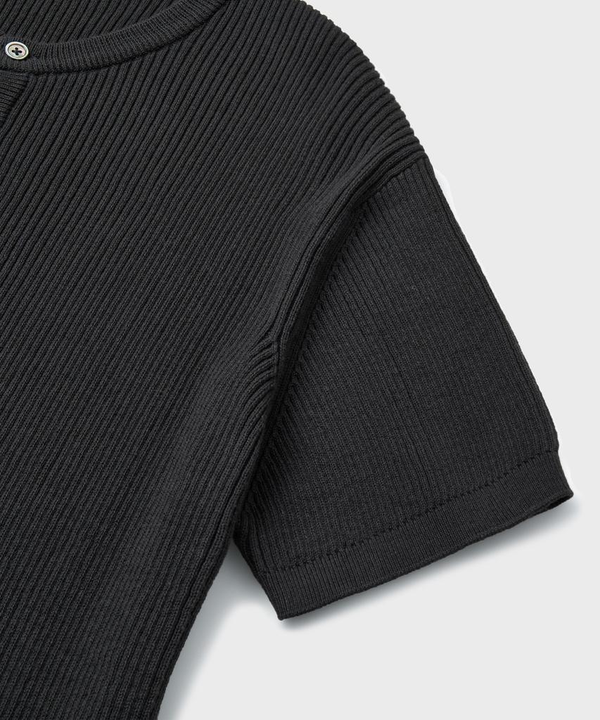 Beulaendideu Hard Twist Ribbed Henley Neck Half Knit [Graphite]