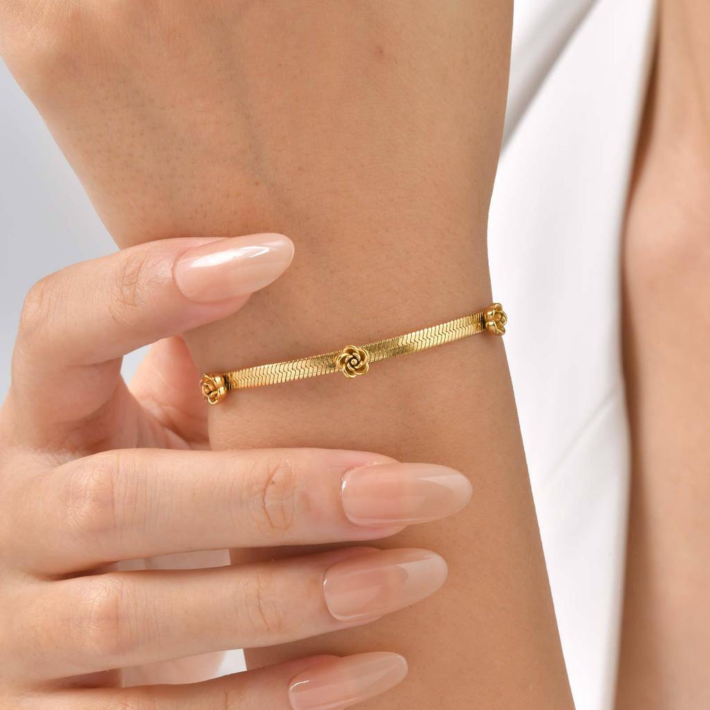 Women'S Fashion Stainless Steel Blade Chain Flower Bracelet 18K Gold Wind Jewelry Br-2746