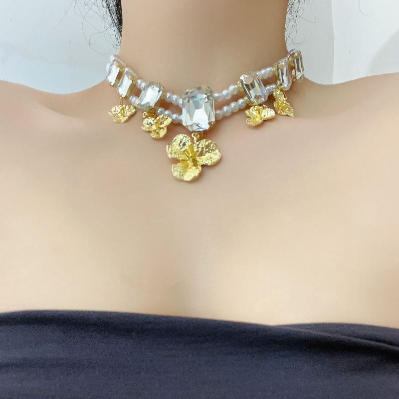 Meier Palace style double layer pearl square gemstone golden flower tassel necklace
