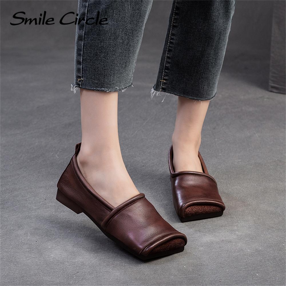 Damen Loafer aus echtem Leder mit quadratischer Zehenpartie, flache Slipper, modische und bequeme Freizeitschuhe