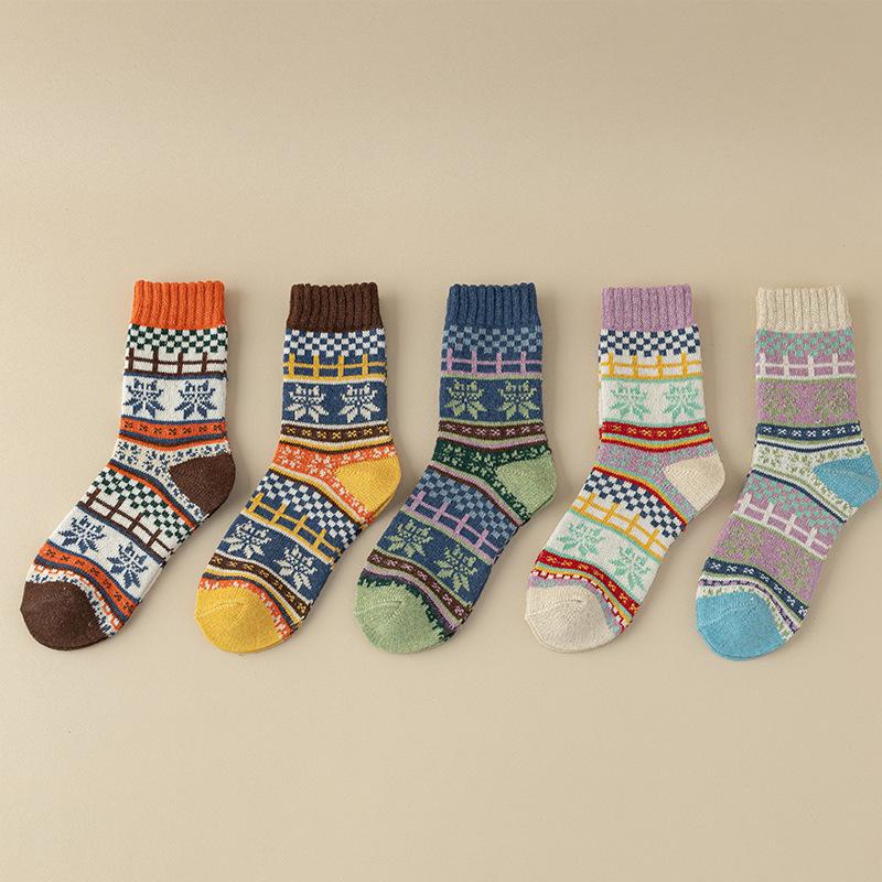 5 Pairs of Women Retro Thickened Warm Ethnic Wind Rabbit Wool Mid Tube Socks