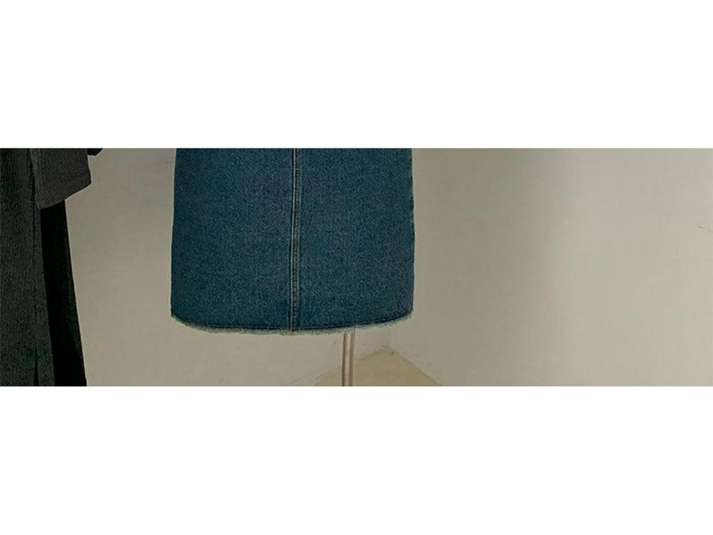 Women's Retro Frayed Denim Suit: Short Jacket & Slit Midi Skirt Two-Piece Set for Spring/Autumn