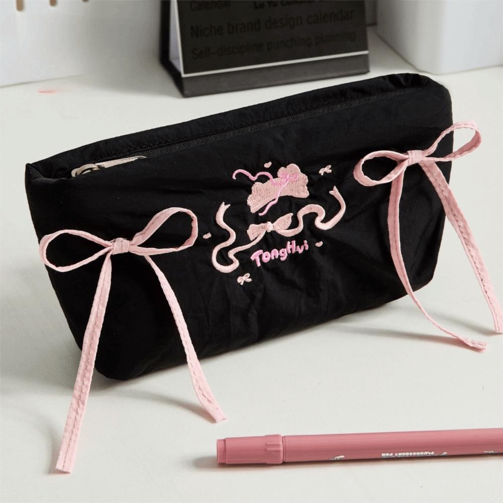 

Cute Bow Pen Bag Cartoon Large Capacity Pencil Pouch Multifunctional Pen Box School Office чорний