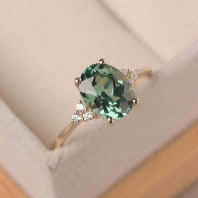 Elegant Green Synthetic Zircon Ring, Oval Cut, Suitable for Weddings and Formal Occasions, Suitable for Year-round Use