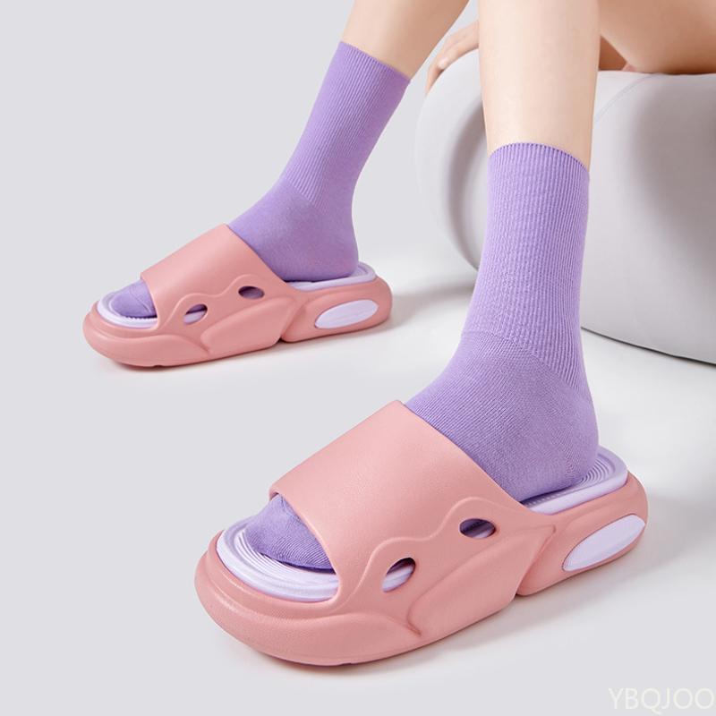 Fashion New Summer Sports Non Slip Slippers with One Line Color Matching Simple Design Soft Soled Sandals for Home Use Luxury Sandals