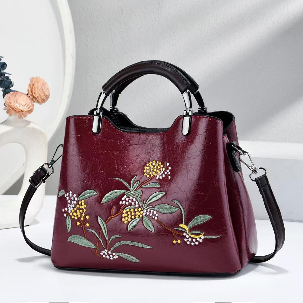 2026 New Chinese Embroidery Fashion Handbag Large Capacity Trend Commuter Crossbody Bag Womens Shoulder Bag Bolso Mujer
