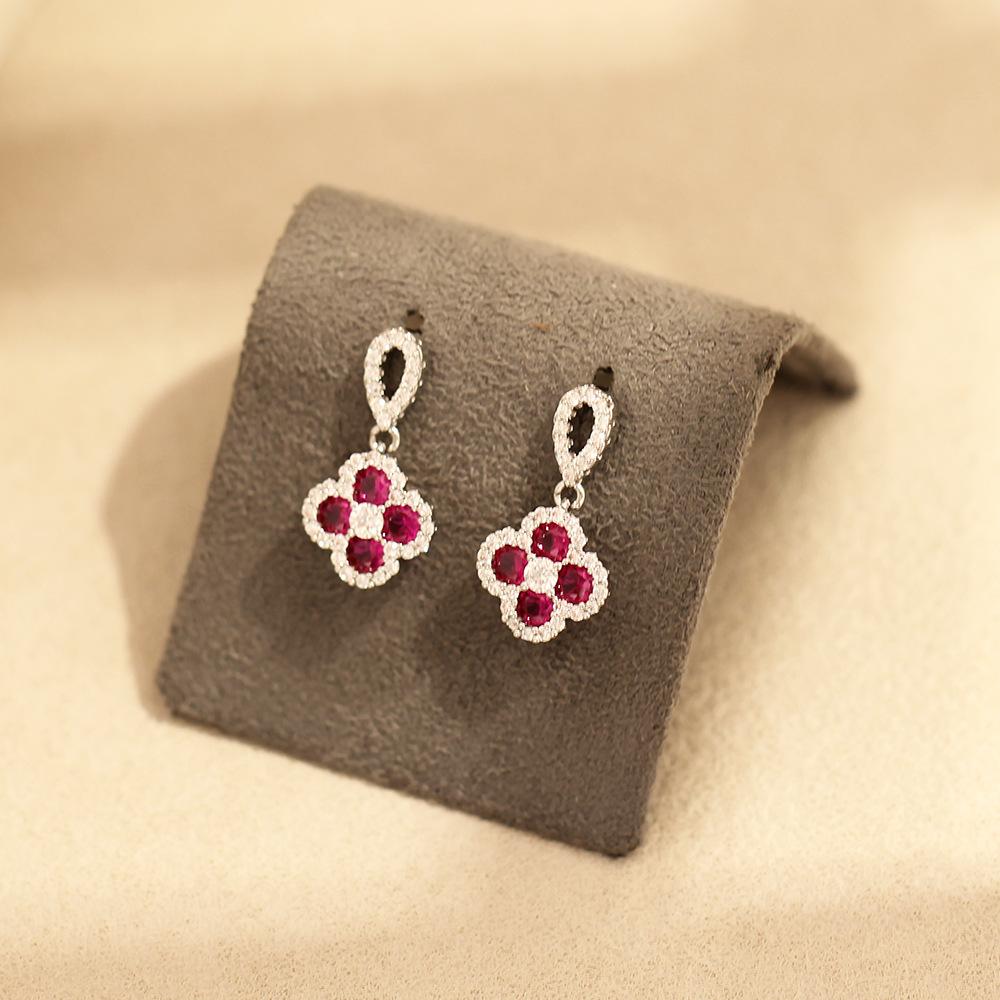 Exquisite temperament, diamond-inlaid red green four-leaf clover earrings, gold-plated, light luxury, 925 silver needle stud earrings, earrings, earri