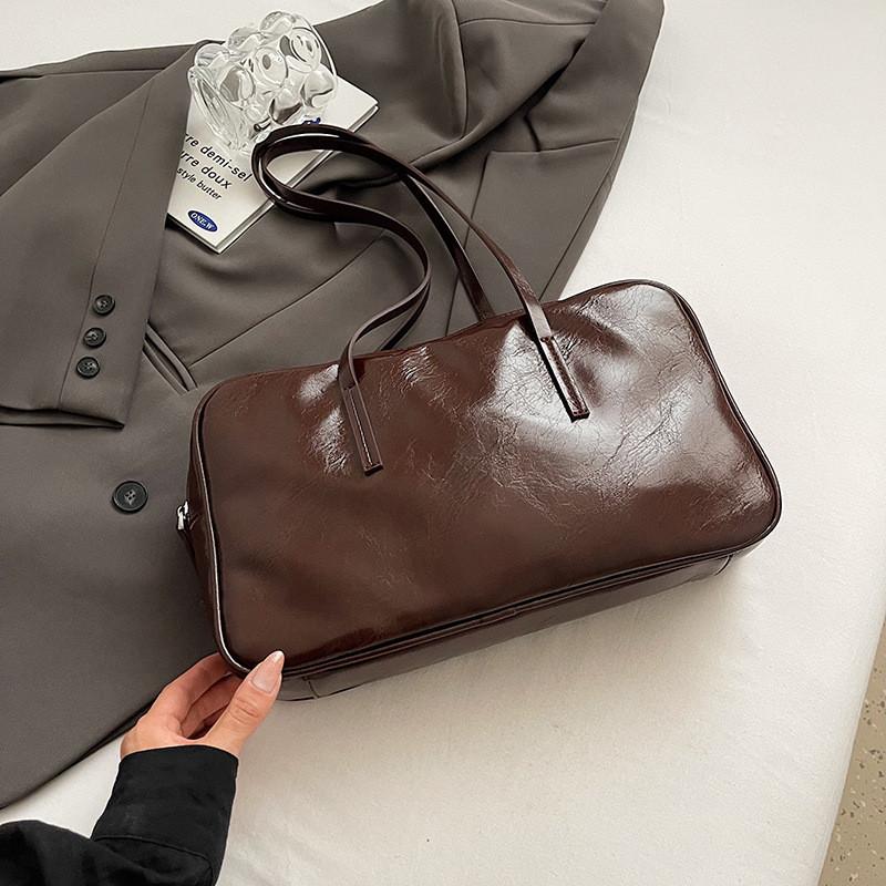 Ielgy Hand-Carrying Fashion Bag Trendy Leisure Travel Bag High-End Niche Design Shoulder Bag