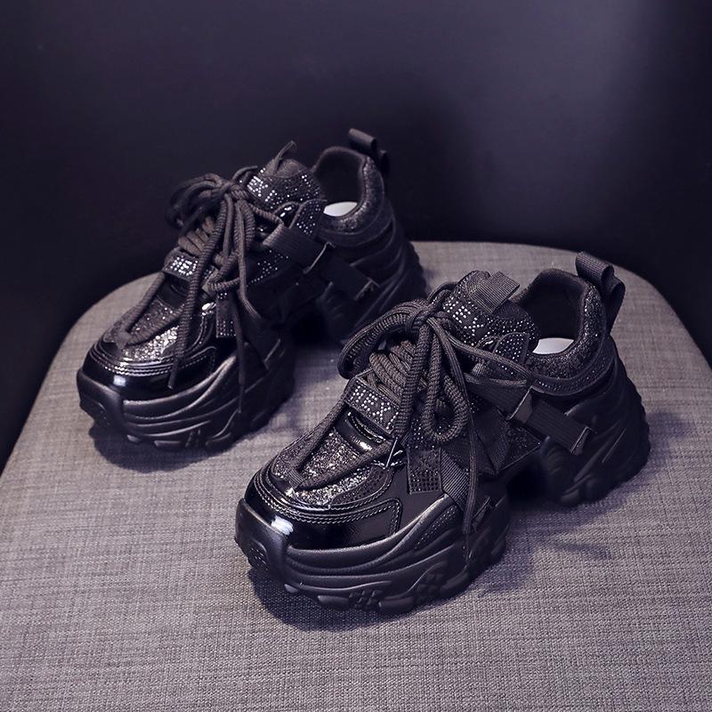 

Легкие и дышащие сетчатые кроссовки на толстой подошве для женщин, весна и осень 2025, повседневные, универсальные и тонкие спортивные кроссовки, повседневная женская обувь 40 чёрный