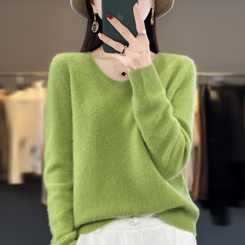 Women's V-Neck Pure Wool Knit Sweater - Heart Neckline, Autumn/Winter Base Layer