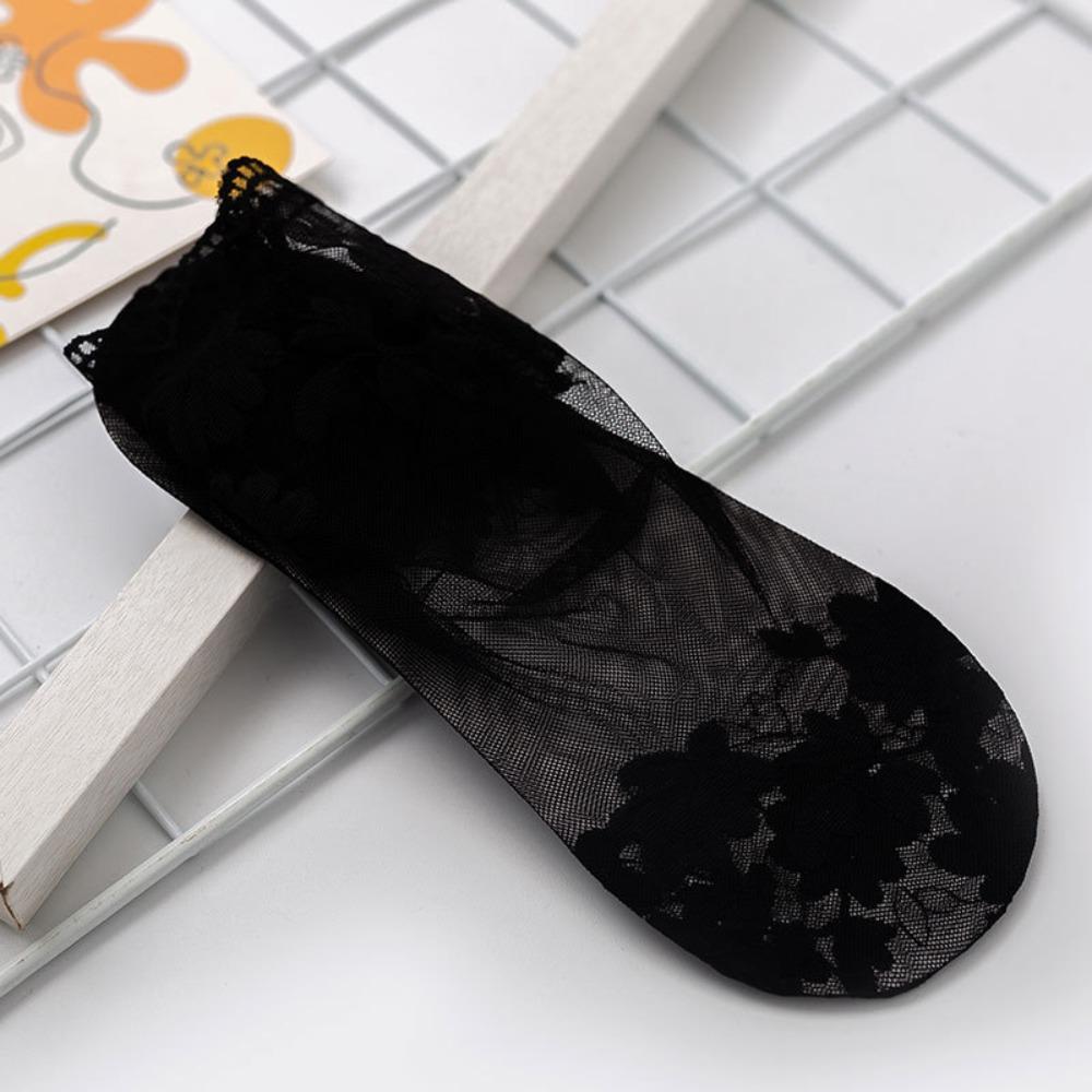 Spring and summer Accessories Lace Women Mesh hosiery Shallow mouth Boat socks Leaves socks