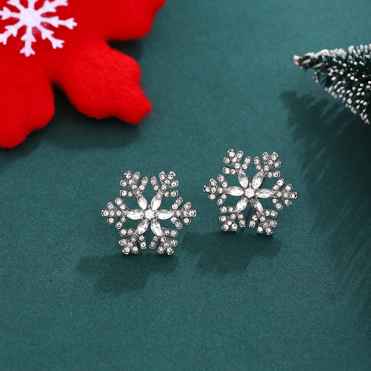 Silver Needle High-End Winter Luxury Snowflake Earrings with Rhinestone Inlay