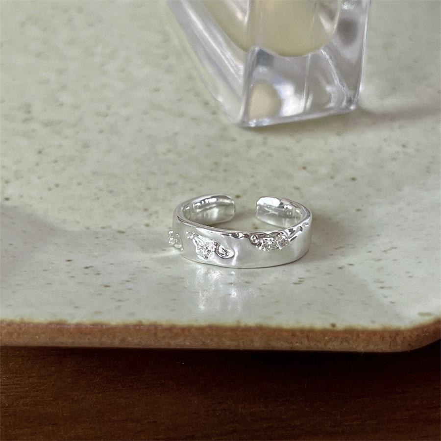 Xiaohongshu S925 Sterling Silver Women's Luxury Ring - Niche Design, Non-Fade Index Finger Fashion.