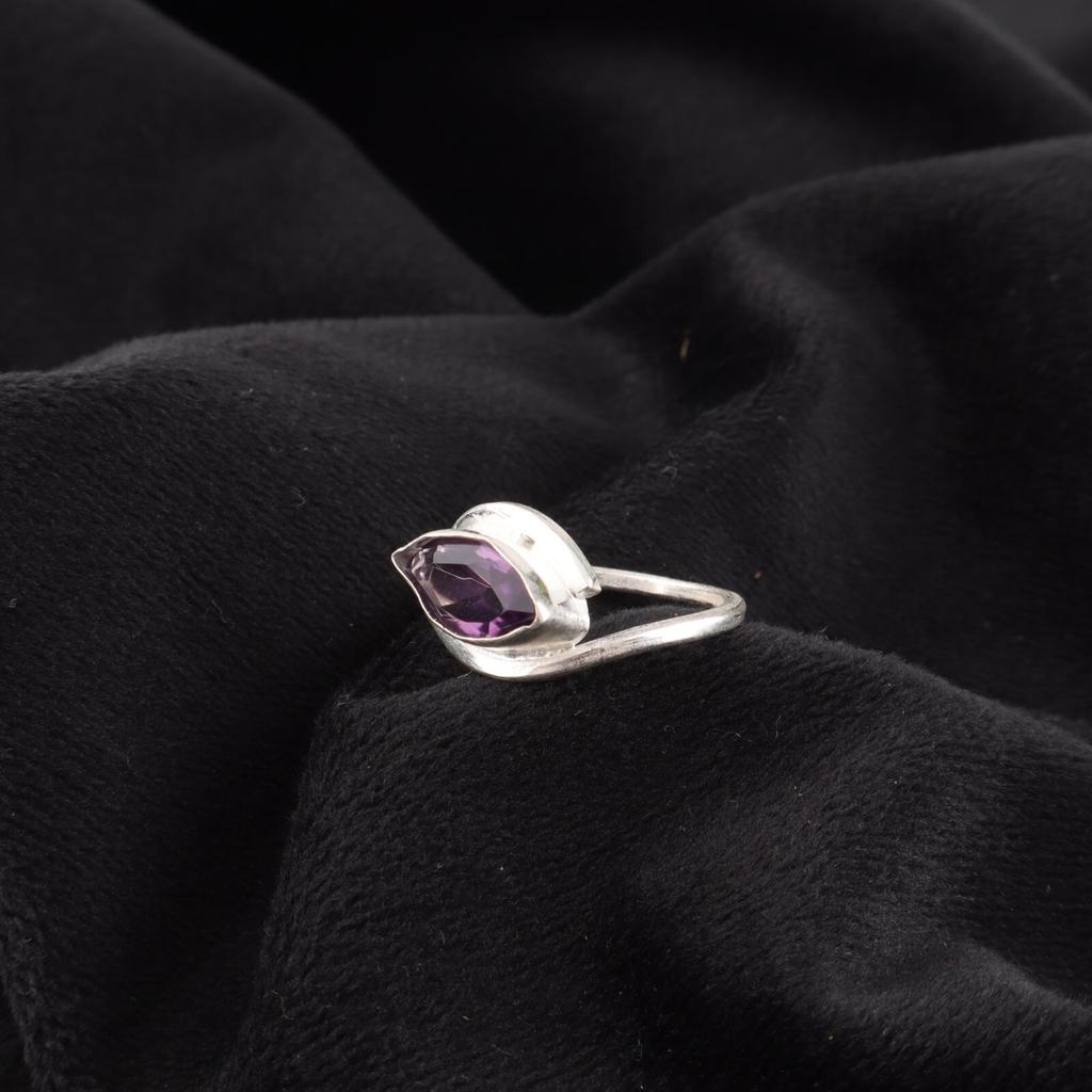 Rare Amethyst Gemstone 925 Sterling Silver Jewelry Handcrafted Fashionable Ring RR-60-7