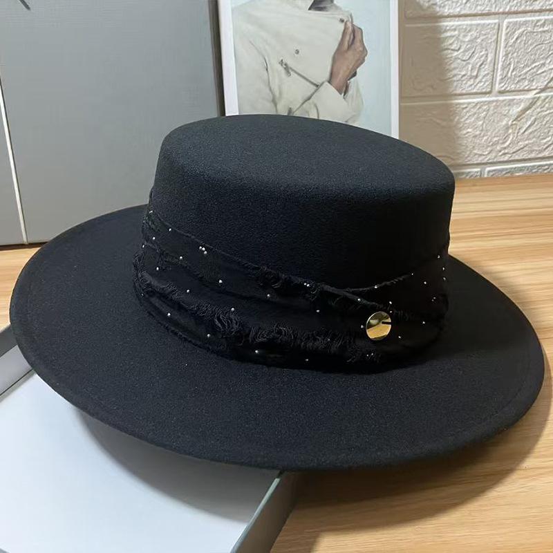 French High-end Sense of Holes and Imitation Woolen British Style Literary Flat Top Hat Women's Autumn and Winter Fashion Elegant Hat Tide