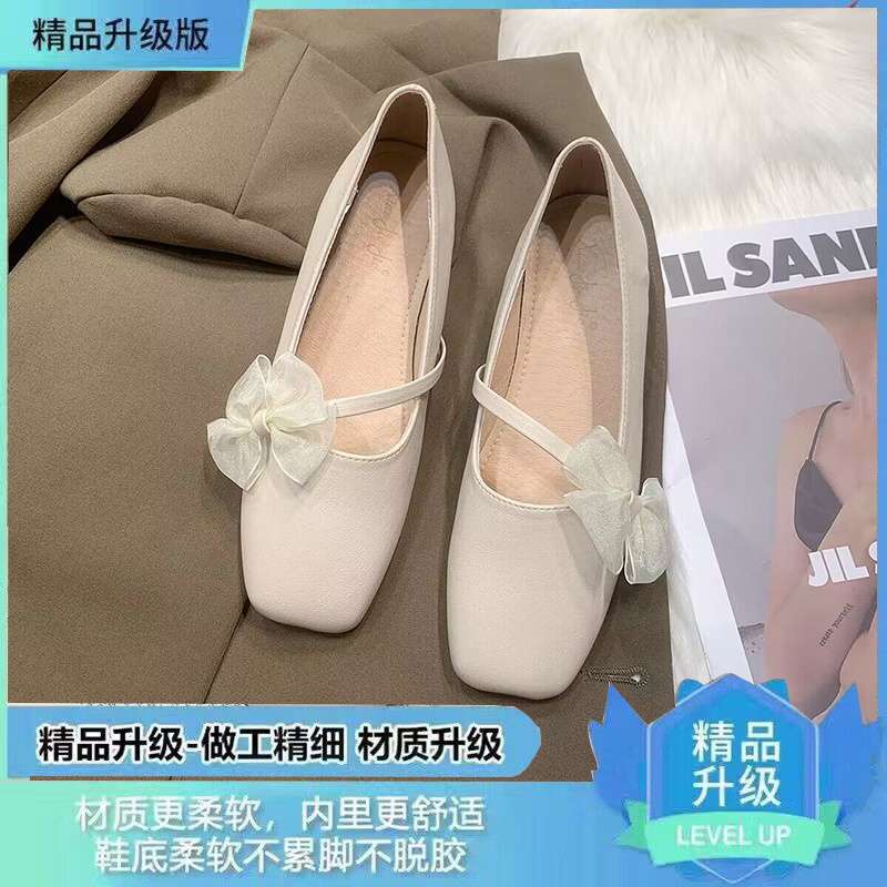 Chaussures simples pour femmes à bouche peu profonde printemps et été nouveau dentelle à bouche peu profonde tête carrée chaussures de grand-mère paresseuses avec jupe longue fond plat doux Do