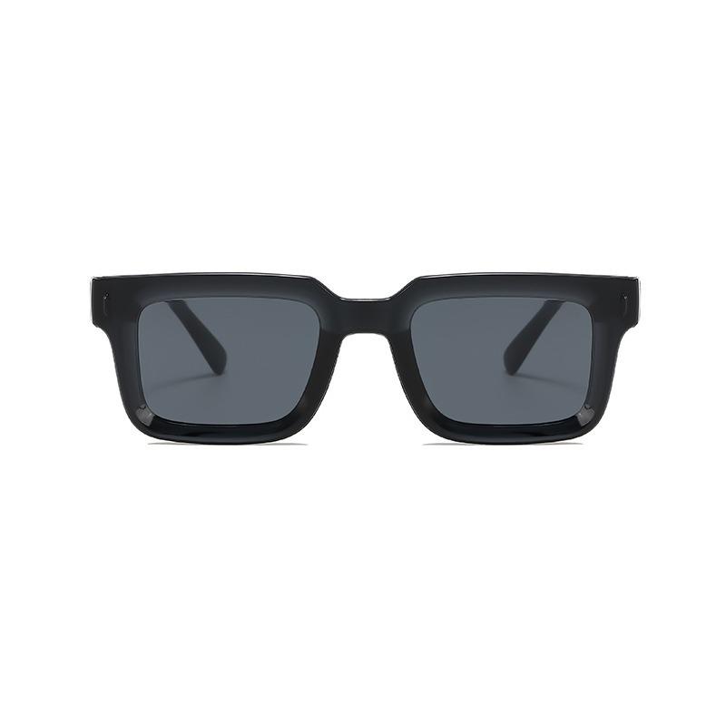 New Cool Small Frame Square Sunglasses UV400 Protection Fashion Women Men Summer Shading Eyeglasses Gafas De Sol
