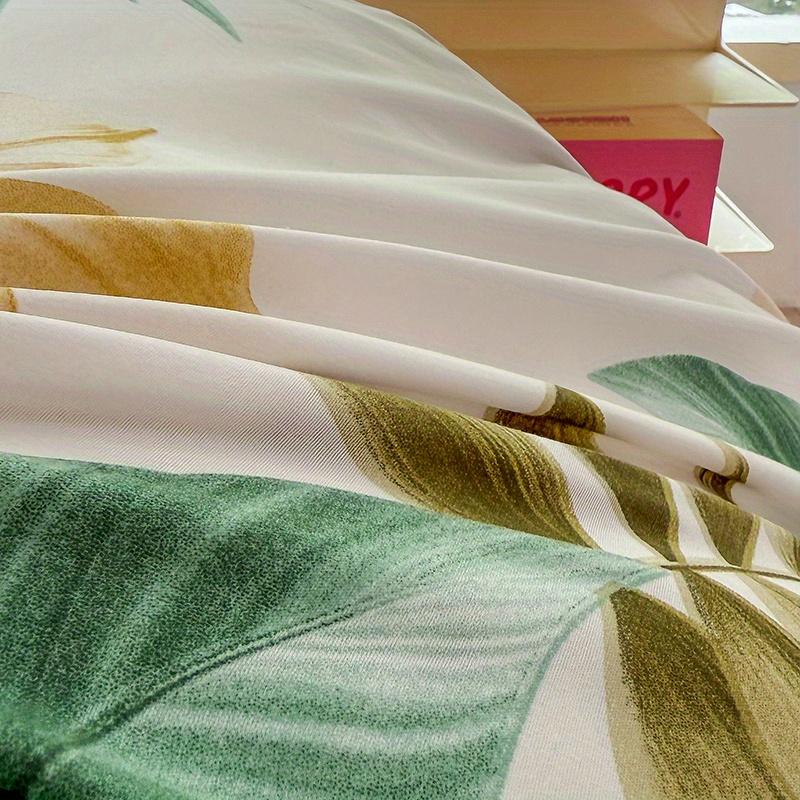 3-Piece Duvet Cover Set with 2 Pillowcases, Breathable Polyester, Machine Washable, Zipper Closure No Duvet Insert