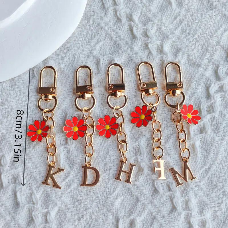 Metal Red Daisy Alphabet Keychain  A-Z 26 Letters Keyring Charms Bag Pendant Jewelry Gift Accessories