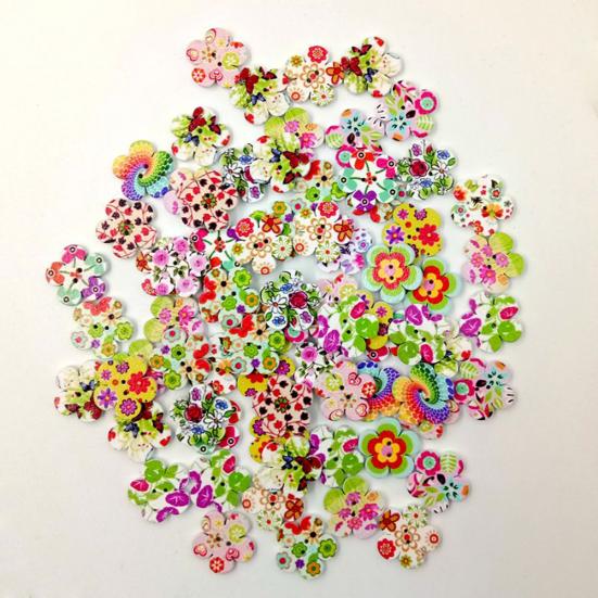 100 Pcs Wooden Cute Flower 2 Holes Buttons Sewing Scrapbooking DIY