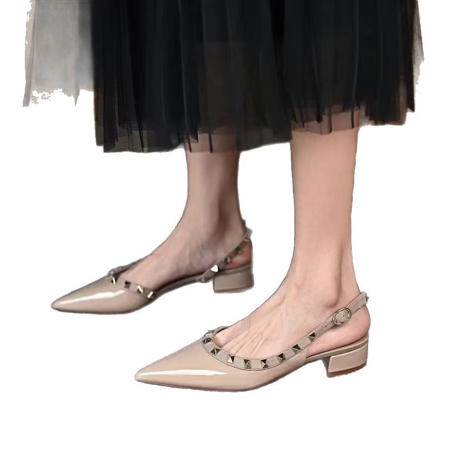 Spring and summer new pointed rivets thick heel temperament bag head fashion single shoes versatile shoes
