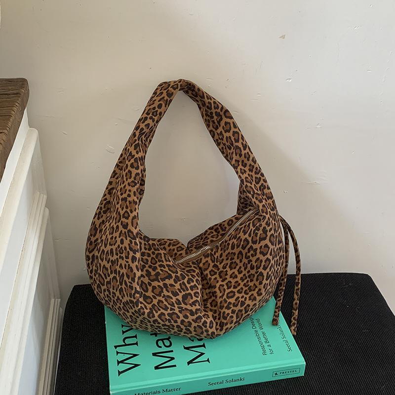 Retro Handbag Korean Half-circle Dumpling Bag Stylish Simple Zipper Underarm Bag Leopard Print Shoulder Bag Commuter Women's Bag