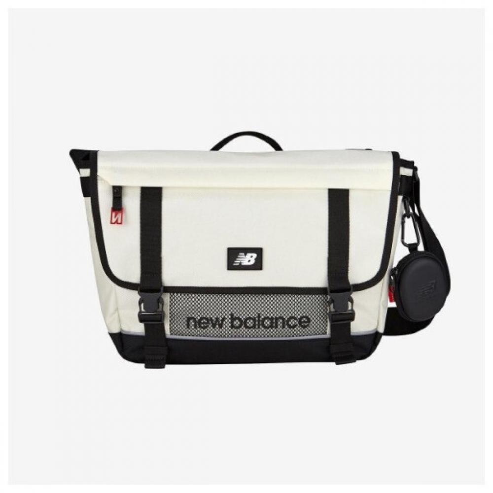 

New Balance Kids Messenger Bag Nk8afs704u Ivory (39)Ivory/FREE