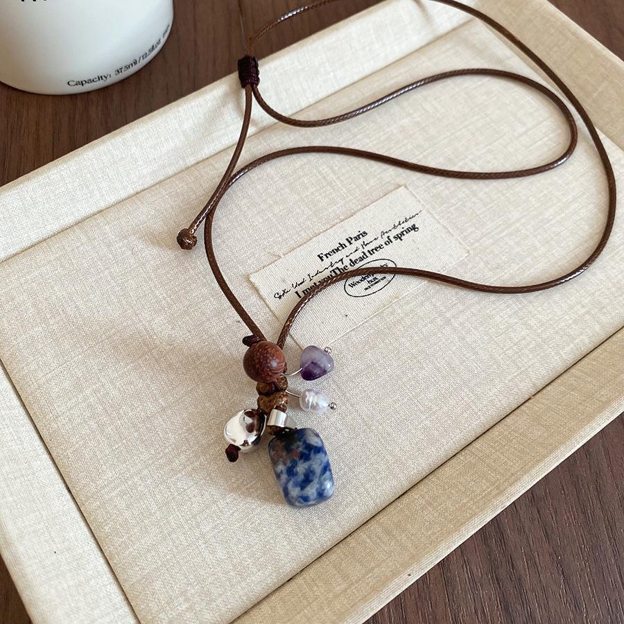 Retro Ceramic Glazed Stone Heart Pendant Necklace - Elegant Fashion for Women