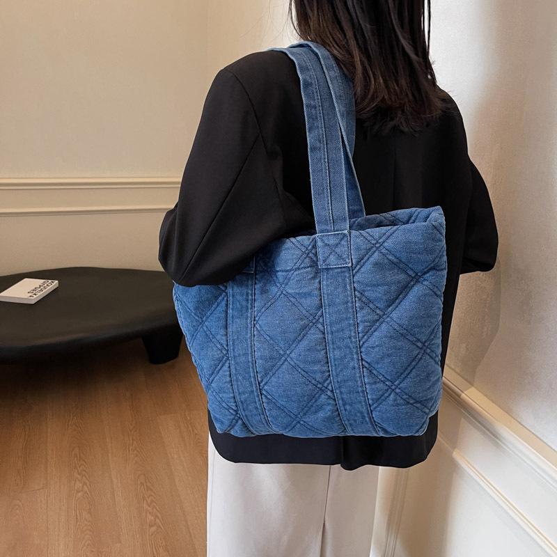 Retro literary and artistic checkered washed denim women's bag 25 new daily commuter women's shoulder armpit bag