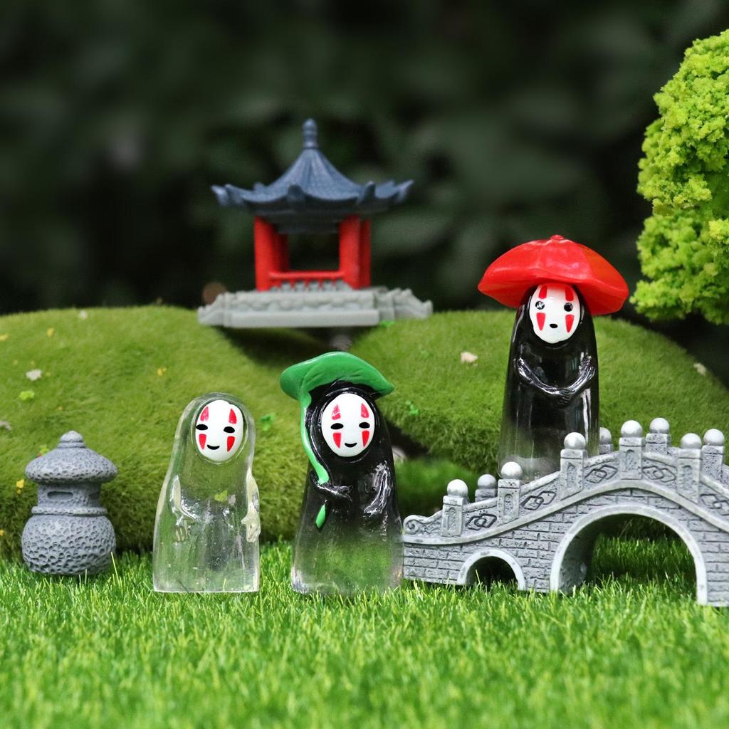 Benommen & Niedlich Japanische Anime Plüschpuppe - Halloween Geist Desktop Ornament