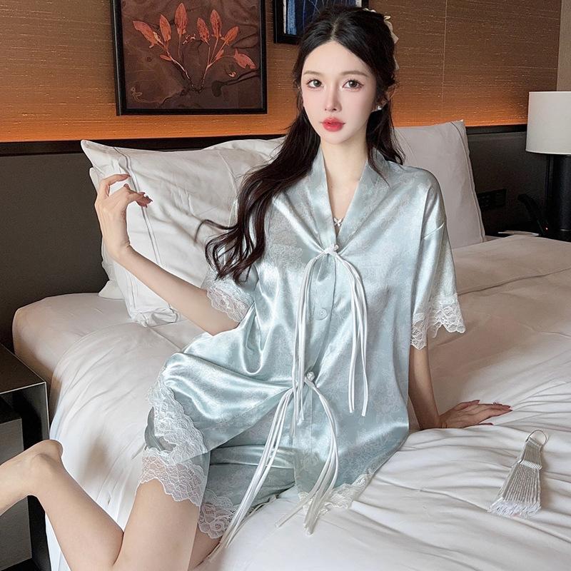 New Chinese Style Niche V-Neck Texture Ice Silk Loungewear Short-Sleeved Shorts Can Be Worn Outside Set M