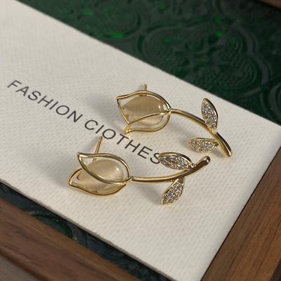 Tulip Rose Stud Earrings Natural Opal Temperament Niche Design Earrings High-End Atmospheric Earrings