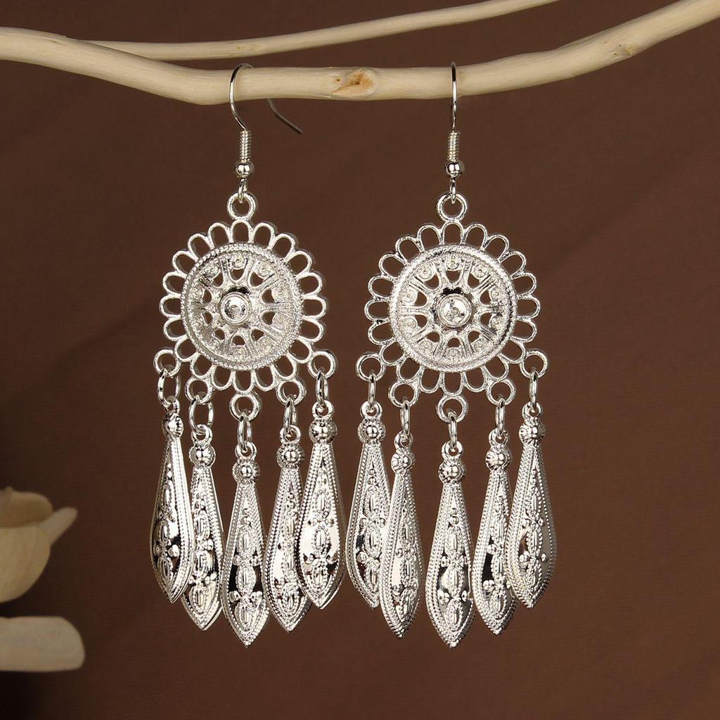 Retro Miao Silver Tassel Earrings: Ethnic Yunnan Long Dangle Women's Jewelry
