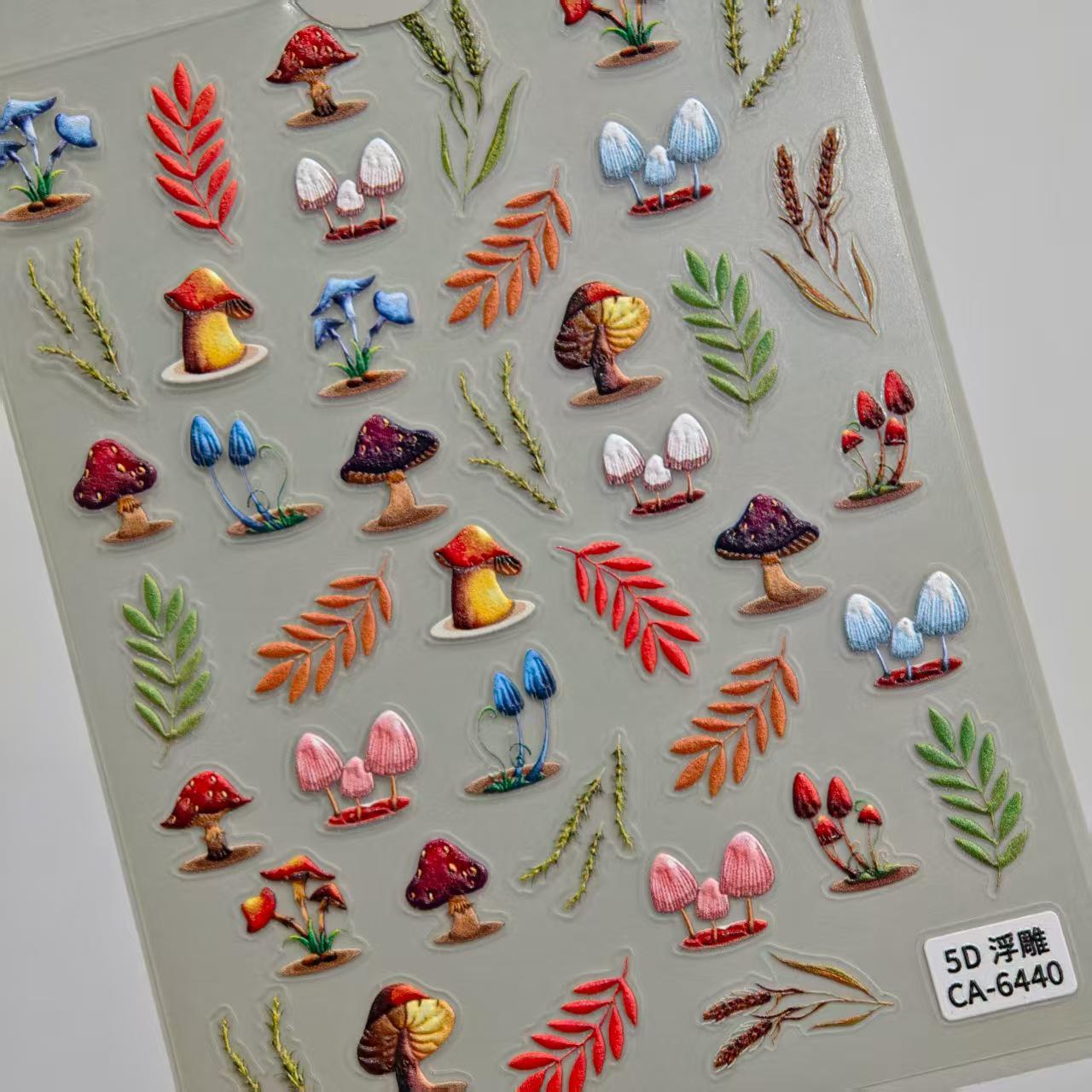 Осенний кленовый лист и бурундук 5D наклейки для ногтей