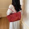 1pc Retro Green & Red Woven Plastic Tote Bag for Women Large Capacity Lightweight Shoulder Bag Durable Handbag for Daily Use, Shopping, Work & Travel