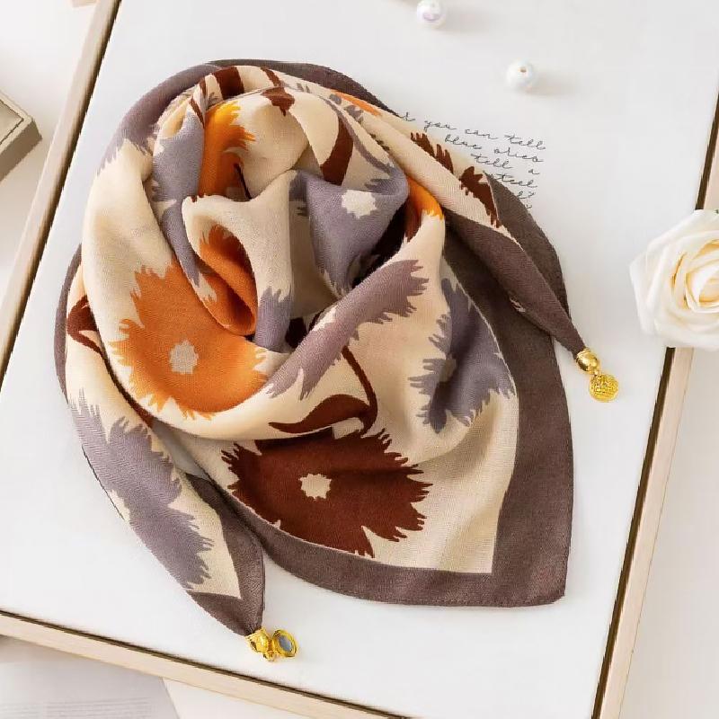 106x65cm Necklace Gift Silk Scarf Elegant Painted Pattern Versatile Neck Scarf Luxury Magnetic Closure French Style Multi-Color