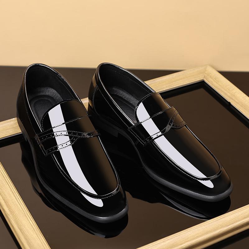 Herren Business Schuhe neue Leder Slipper Herrenschuhe Britische Ein-Pedal eckige Spitze Lackleder glänzend Hochzeitsschuhe lässige Lederschuhe