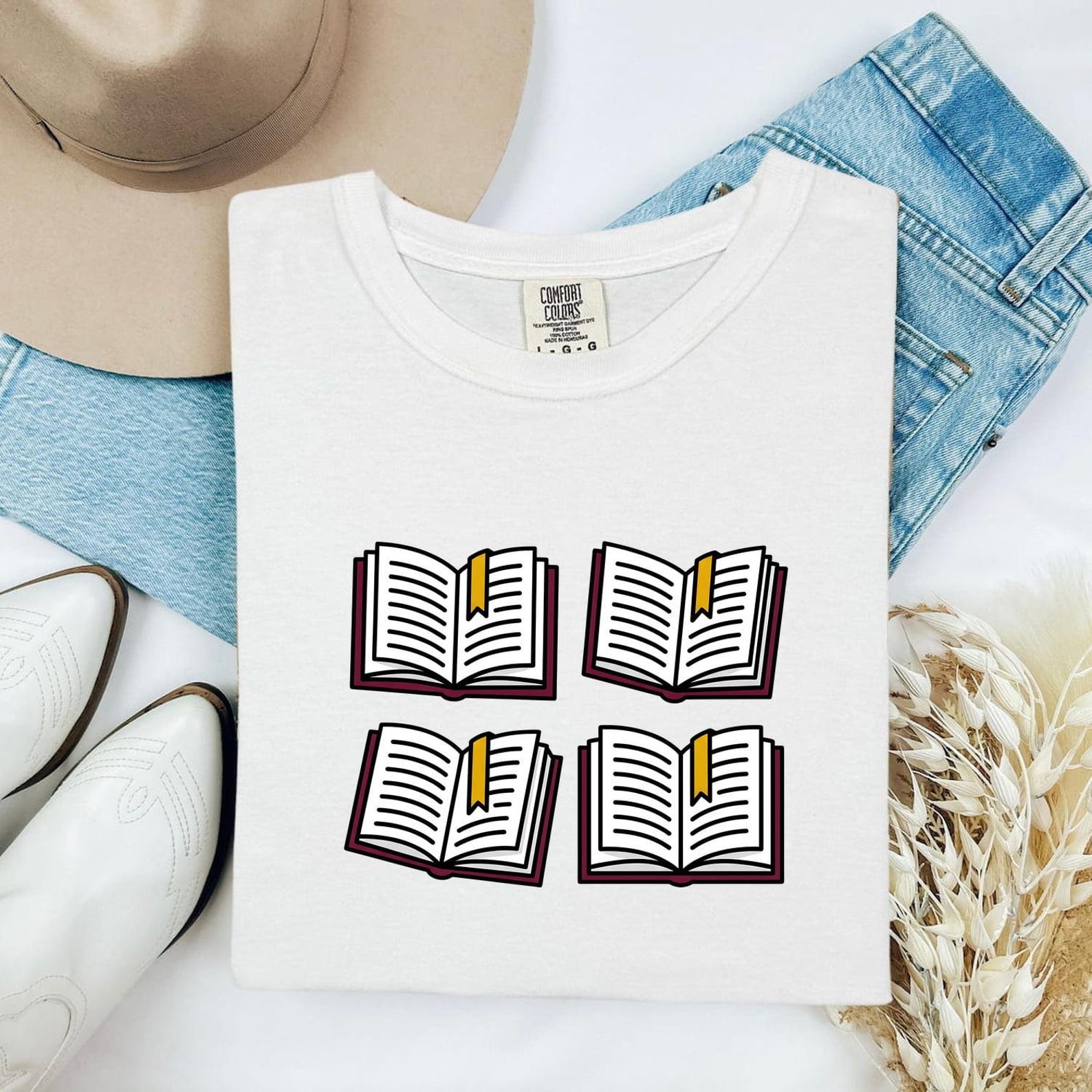 Open Book Shirt Teachers Reading Gift Women Cartoon Tee Book T-Shirt Educator Enthusiast Comic Tshirt Literacy Graphic Minimalist Bookmark S