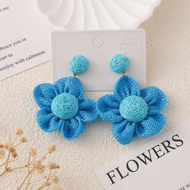 Five-Petal Flower Earrings, High-End Hand-Woven Raffia Earrings, Fashion Vacation Style.