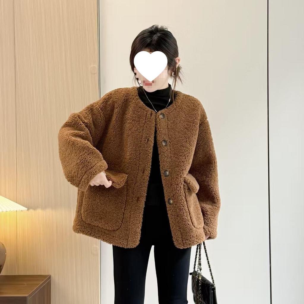 Women's Shearling Coat 2025 Autumn/Winter: Versatile Korean Style, Age-Reducing Loose Fit, Round Neck Top