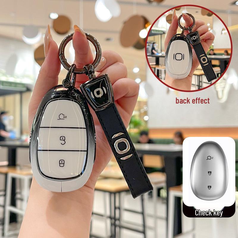 Fits 2025 Changan Qiyuan A07, A06 New Energy, and A05 models — Metal Remote Key Cover with Buckle