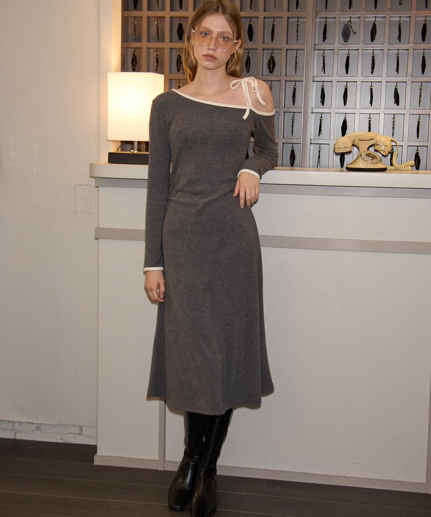 Salon De Yon Line Point Off Shoulder Dress_ Gray