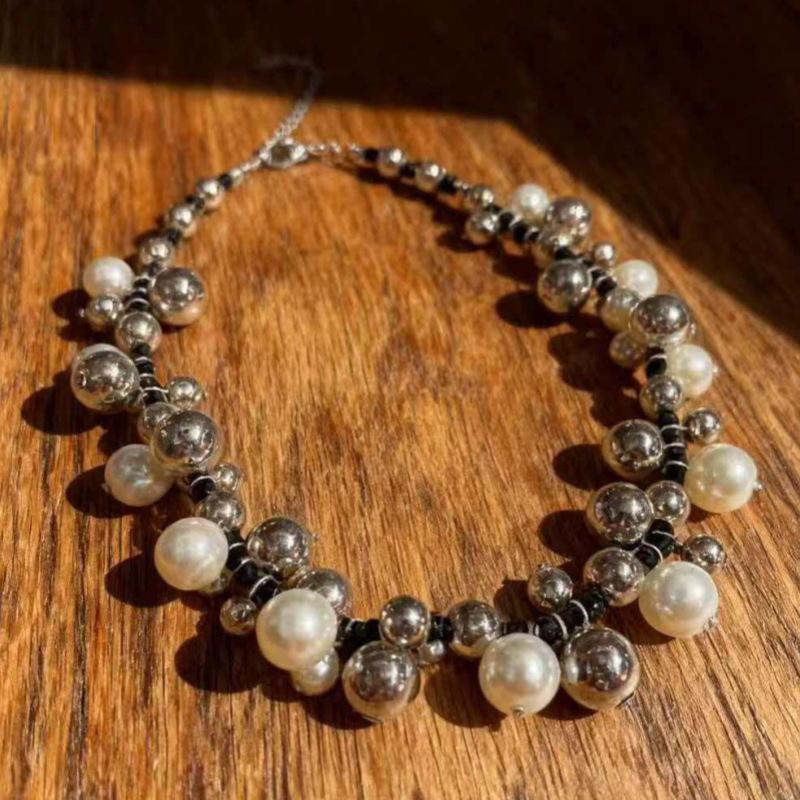 Autumn/Winter 2025 Silver Pearl Patchwork Necklace - Beaded Clavicle Chain Accessory