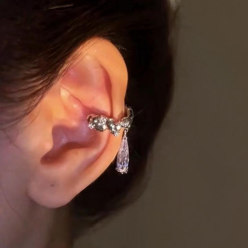 Zirconia Water Drop Ear Clips - No Piercing Fashionable Luxury Style