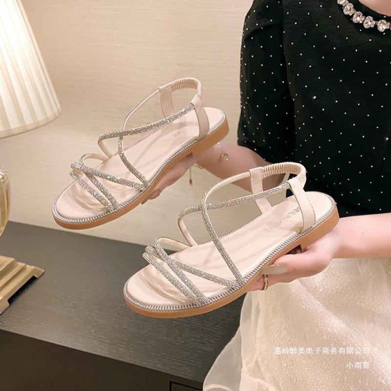 Duże płaskie sandały z cyrkoniami z odkrytymi palcami, elastycznym paskiem, buty plażowe i klapki