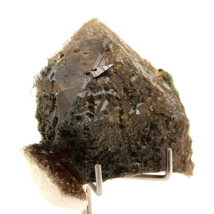 Anatase + Quartz 182.7 carats