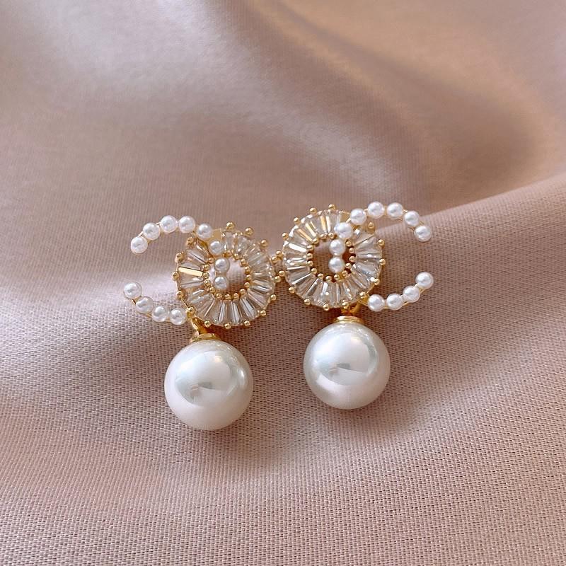 Light Luxury Double C Pearl Earrings for Women with Niche Design Earrings New Trendy