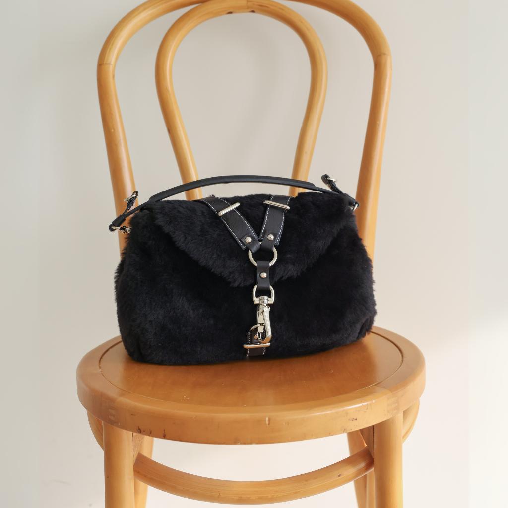 Kimy Cook Carol Shearling Shoulder Black